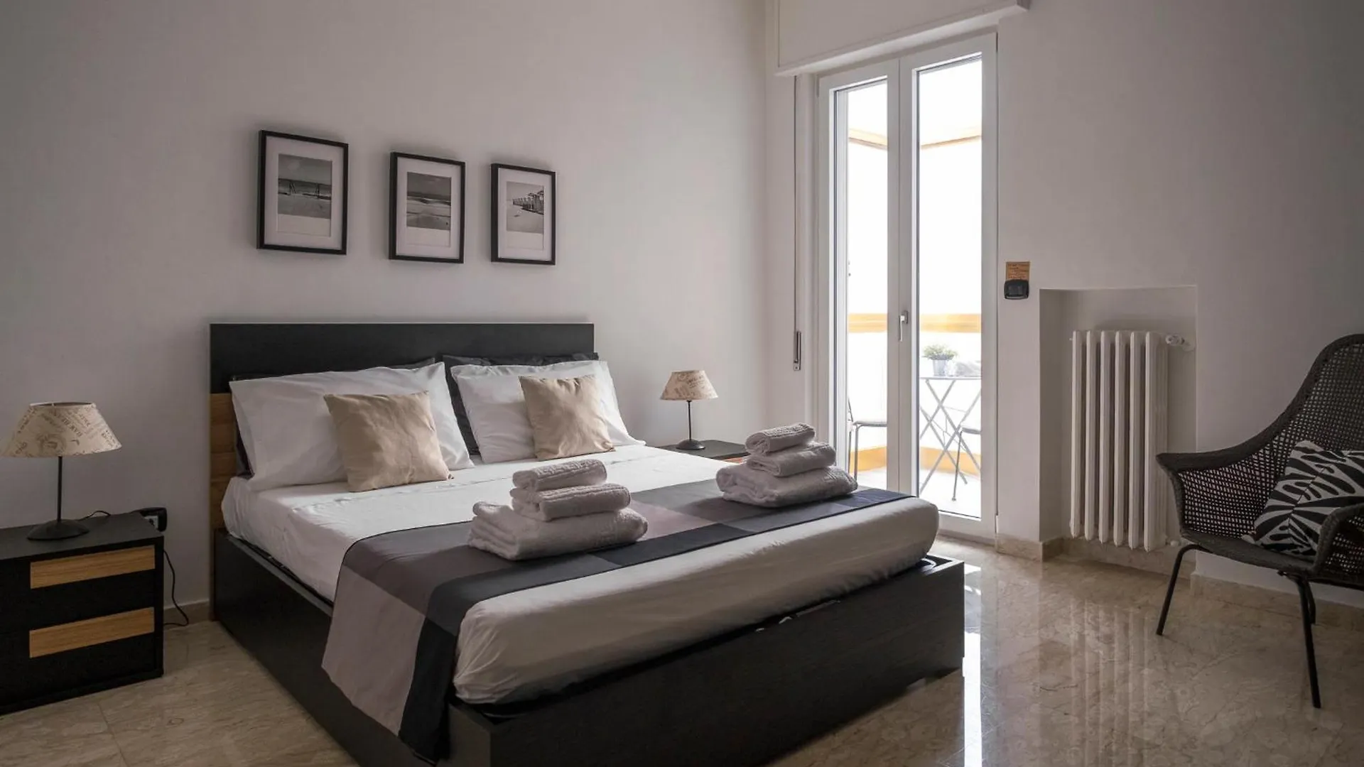 Caliph House 128 Apartment Bari Italy